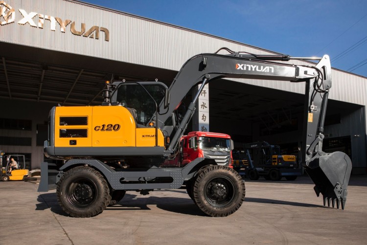 Колесный экскаватор XINYUAN C120W 