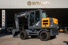 Колесный экскаватор XINYUAN C120W