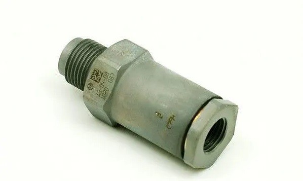 Клапан топливной рампы 3963808/3963812/4899804 3963808/3963812/4899804