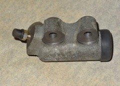 Цилиндр муфты сцепления раб.