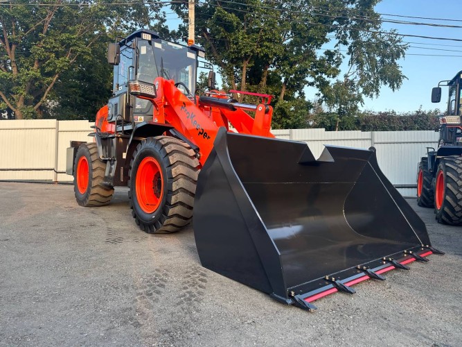 Фронтальный погрузчик ProKeeper R730 